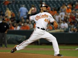 El mexicano Yovani Gallardo toleró seis carreras y siete hits en tres innings y un tercio. AP / P. Semansky
