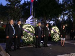 Acompañado de varios funcionarios, Miguel Ángel Mancera rinde homenaje a los fallecidos hace 31 años. TWITTER / @ManceraMiguelMX