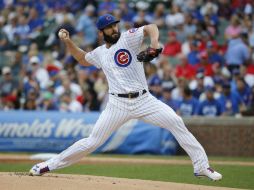El abridor de los Cachorros permitió cinco imparables, otorgó una base por bolas y ponchó a 10 durante las siete entradas de labor. AP / C. Arbogast
