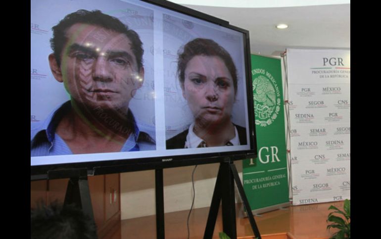 En la investigación interna del PRD se constata que José Luis Abarca, detenido a finales del 2014, dio regalos a fin de ser nominado. AP / ARCHIVO