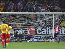 Al igual que en el más reciente juego de Liga, el 'Avión' Calderón se llevó el título de héroe. MEXSPORT / I. Ortiz