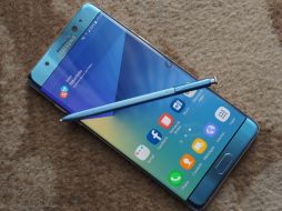 Samsung sostiene que el 97 % de europeos que ha entregado el Note 7 ha pedido que se le sustituya por el mismo modelo. ESPECIAL / samsung.com
