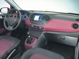 Compatible. La pantalla central contará con la inclusión de conectividad con los sistemas operativos Android y Apple. ESPECIAL / Hyundai