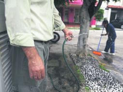 En la actualidad, cada habitante de Guadalajara, Zapopan, Tlaquepaque y Tonalá gasta un promedio diario de 200 litros. EL INFORMADOR / R. Tamayo