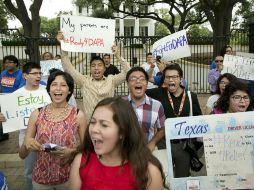 La acción inmediata de la comunidad hispana es mostrar la fuerza de su voto en las elecciones de noviembre. AP / ARCHIVO