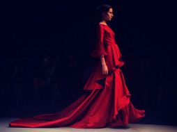 Vestido de Mauricio Mosqueda en la pasarela 'Raíces reversibles'. EL INFORMADOR / E. Esparza