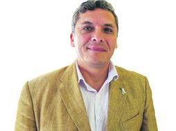 El doctor José Carlos Cortés se transforma en histrión en el monólogo. EL INFORMADOR / G. Gallo