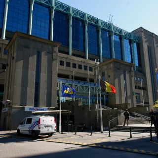 Reabren estación de tren en Bruselas tras alerta de bomba