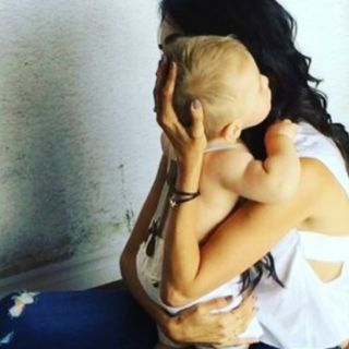 Sandra Echeverría y Leonardo de Lozanne comparten fotos de su bebé