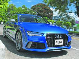 Atracción. El diseño es de los mejores logrados entre los denominados cupé de cuatro puertas. EL INFORMADOR / M. Castillo