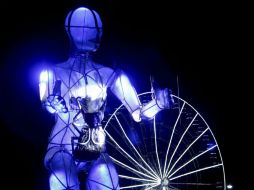 La compañía española monta 'Afrodita y el juicio de Paris' en las calles del centro tapatío. NTX /