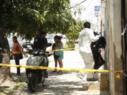 Personal del Servicio Médico Forense acudió al sitio para levantar el cuerpo y recabar indicios de los hechos. EL INFORMADOR / ARCHIVO