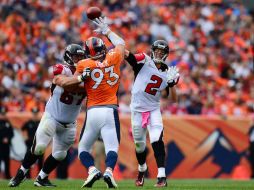 Los Halcones asestaron a los campeones del Super Bowl su primera derrota de la campaña. AFP / D. Bradford