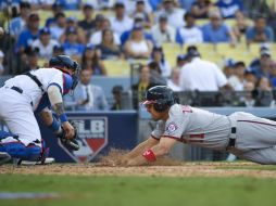Nacionales amarró esta importante victoria a domicilio, en la novena entrada. AP / M. Terrill