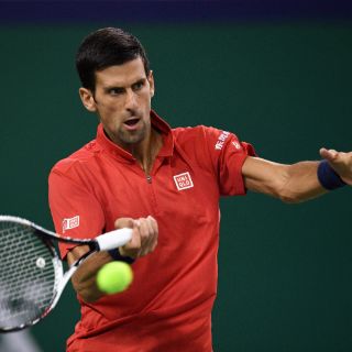 Djokovic debuta con victoria en Shanghái