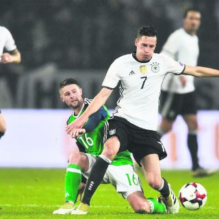 Alemania derrota a Irlanda del Norte y sigue invicto
