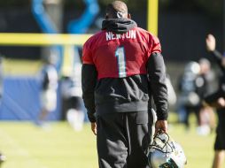 El quarterback podría jugar el domingo contra los Santos. TWITTER / @Panthers