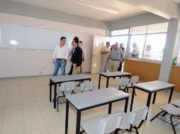 Aristóteles Sandoval Díaz inaugura la escuela primaria Rafael Ramírez en la localidad de Los Robles. TWITTER / @AristotelesSD