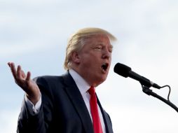 El magnate ha aumentado sus ataques a Clinton, varios líderes republicanos y los medios de comunicación. AFP / M. Schwalm