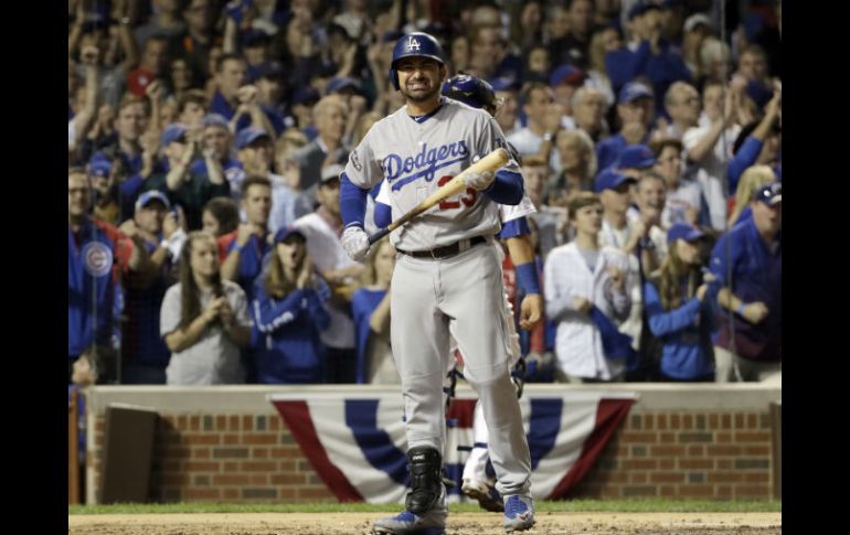 El mexicano Adrian González fue el único bateador que puso una rayita en el marcador. AP / D. Phillip