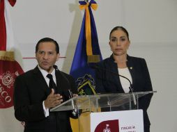 María Elena Limón estuvo presente durante la conferencia de prensa que ofreció el fiscal sobre el caso de los mutilados. ESPECIAL / Gobierno de Tlaquepaque