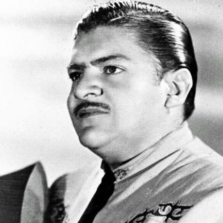 Habrá película y serie de televisión sobre José Alfredo Jiménez