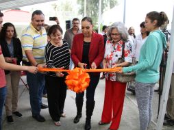María Elena Limón asegura que la entrega de estas obras se da en respuesta a la petición que los vecinos hicieron. ESPECIAL / Gobierno de Tlaquepaque