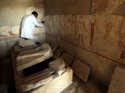 Delante de cada tumba hay escaleras que conducen a una pequeña cámara funeraria de forma cuadrada. EFE / ARCHIVO
