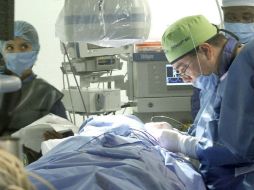 La cirugía de nariz es uno de los procedimientos más difíciles porque se trabaja con tejidos vivos. NTX / ARCHIVO