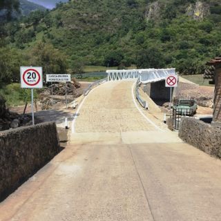 Concluye rehabilitación de puente derribado por huracán 'Patricia'