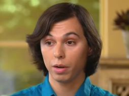 El joven de 23 años desea recibir la parte de la herencia que le corresponde como hijo biológico del cantante. YOUTUBE / Univision Noticias