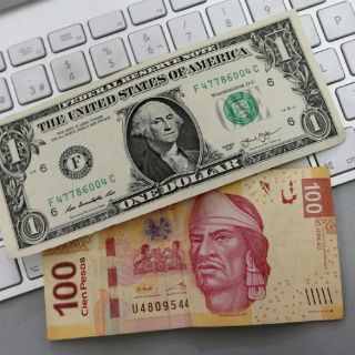 Llega dólar a 19.21 pesos en bancos de la Ciudad de México