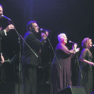 Mocedades y su eterno romance