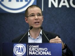 Con la leyenda 'Sí se puede', Ricardo Anaya hace promoción del partido blanquiazul. SUN / ARCHIVO