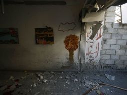 El jardín de niños quedó reducido a escombros tras los impactos. EFE / M. Badra