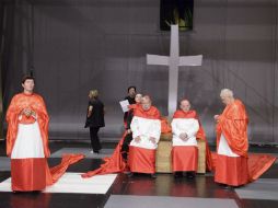 Fotografía facilitada por el teatro Anderj Bagar de un ensayo del musical. EFE / Cortesía Teatro Anderj Bagar