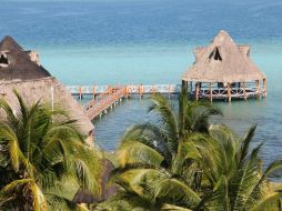 Según Carlos Joaquín González, el desarrollo turístico de Bacalar puede ser la clave en el impulso que necesita Quintana Roo. NTX / ARCHIVO