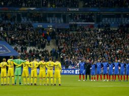 El 13 de noviembre de 2015, terroristas se inmolaron en las inmediaciones del Stade de France mientras la Selección disputaba partido. EFE / I. Langsdom