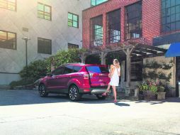 La parrilla es activa, es decir, a alta velocidad cierra la rejilla para mejorar la aerodinámica del vehículo. ESPECIAL / Ford