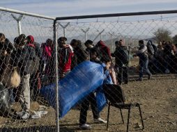 Entre las múltiples consecuencias de este extremismo figura el aumento sustancial y repentino del número de refugiados. AP / ARCHIVO