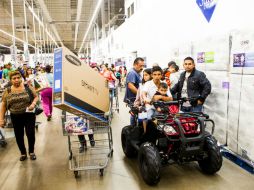 Pero no todo es bueno, los taxistas aseguran que no han tenido buena venta sobre todo por el transporte gratuito. EL INFORMADOR / ARCHIVO
