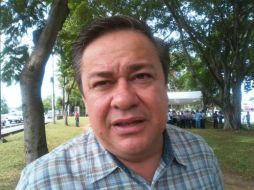 Entregaron a los familiares de Carrera Pérez un reconocimiento póstumo por su labor a favor del municipio. ESPECIAL /