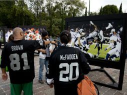 Autoridades organizaron una serie de eventos para agasajar a los fanáticos del futbol americano. AP / E. Verdugo