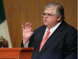Agustín Carstens precisó que empresas mexicanas con vocación exportadora se enfrentarían a la incertidumbre. NTX / ARCHIVO