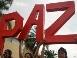 Apenas ayer jueves, las FARC y el gobierno colombiano lograron firmar un acuerdo de paz. EFE / C. Escobar