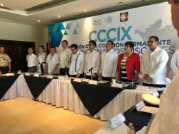 Estuvieron presentes secretarios y representantes de las 32 entidades federativas. TWITTER / @OSantinQuiroz