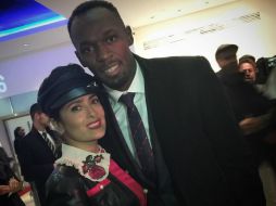 'Con el hombre más rápido del mundo', escribió en la publicación. INSTAGRAM / salmahayek