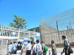 Tijuana. Connacionales en la garita de San Ysidro. NTX /