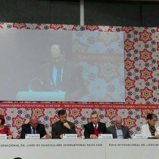 Entregan reconocimiento al bibliotecario Porfirio Díaz Pérez