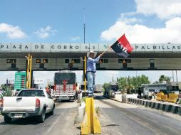 La movilización inicia cerca de las 10 de la mañana y de acuerdo con el plan de acciones de la CNTE, concluirá a las 15:00 horas. SUN / ARCHIVO